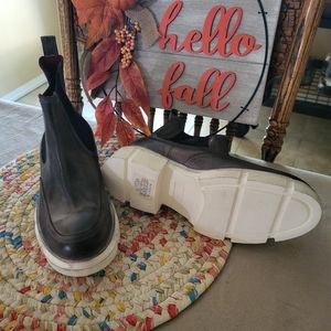 Bed Stu sz 9